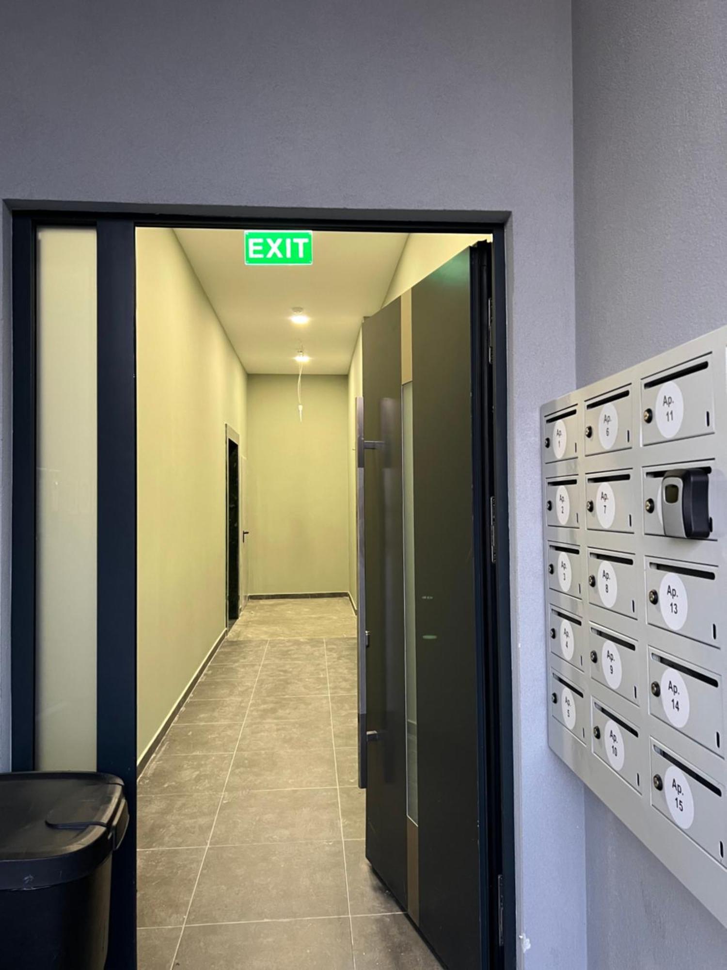 Cane Apartment Emerald Тирана Екстер'єр фото